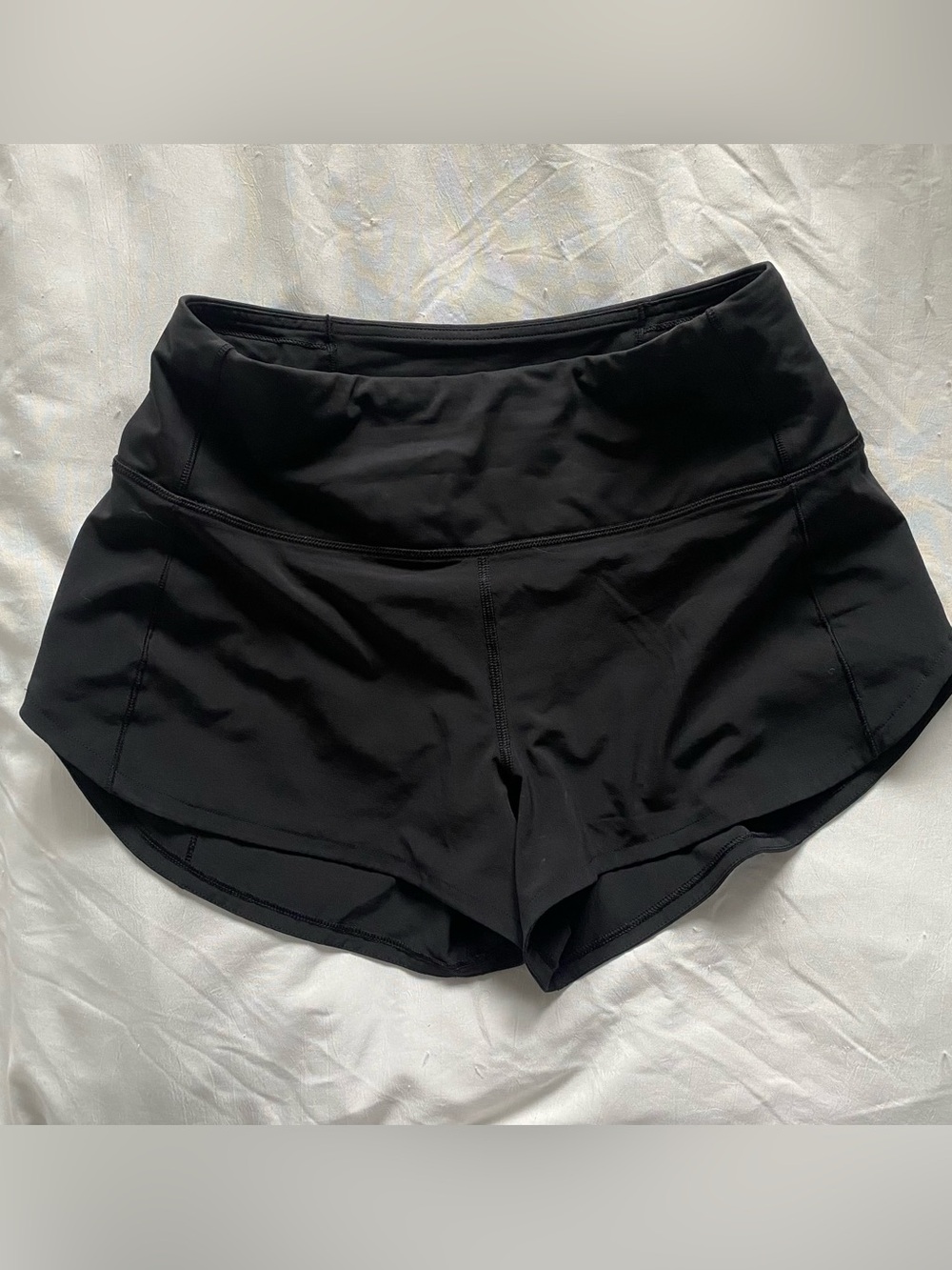 Lululemon speed shorts high-rise 2.5 black EUC